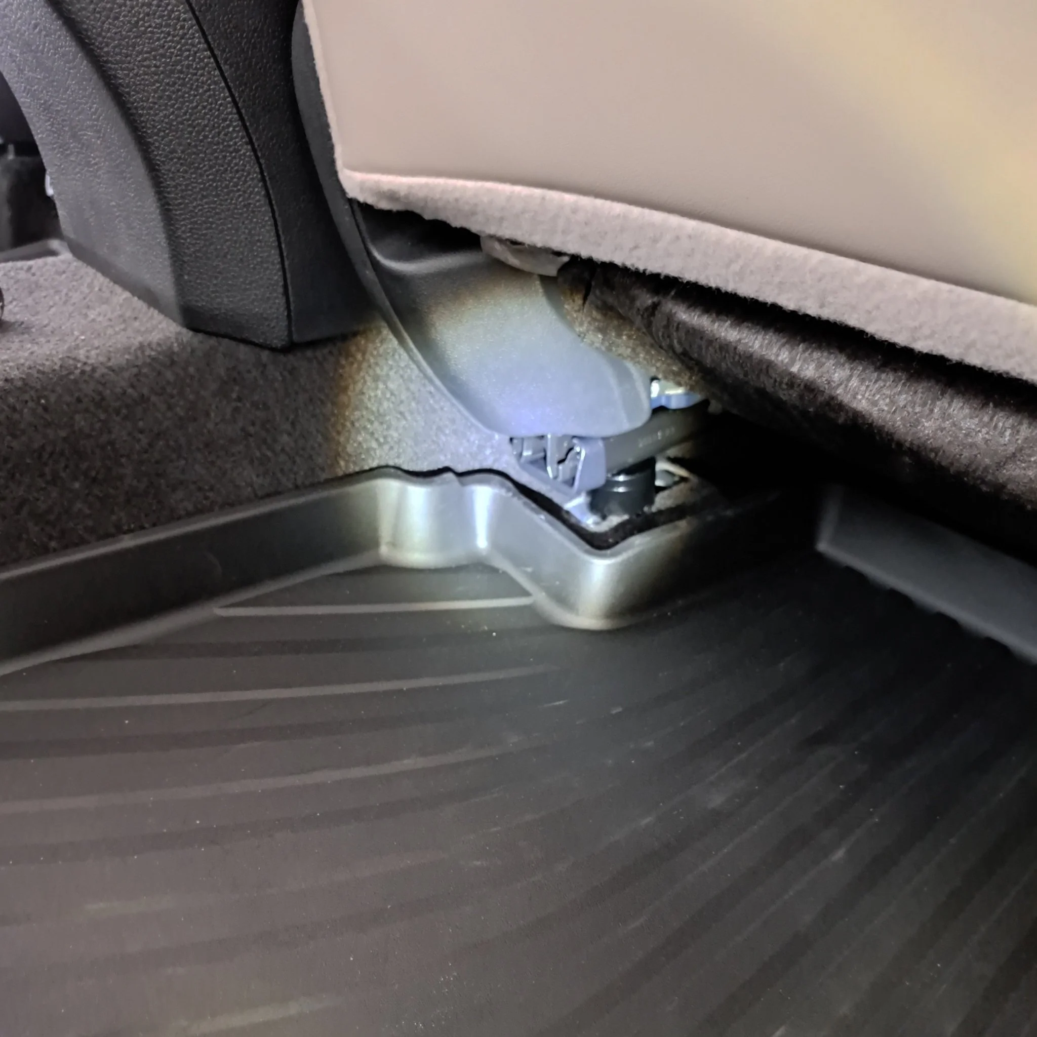 HONDA ADJUSTABLE REAR SEAT JACKERS® (ACCORD, CIVIC, PILOT, AND CR-V+) - Image 4