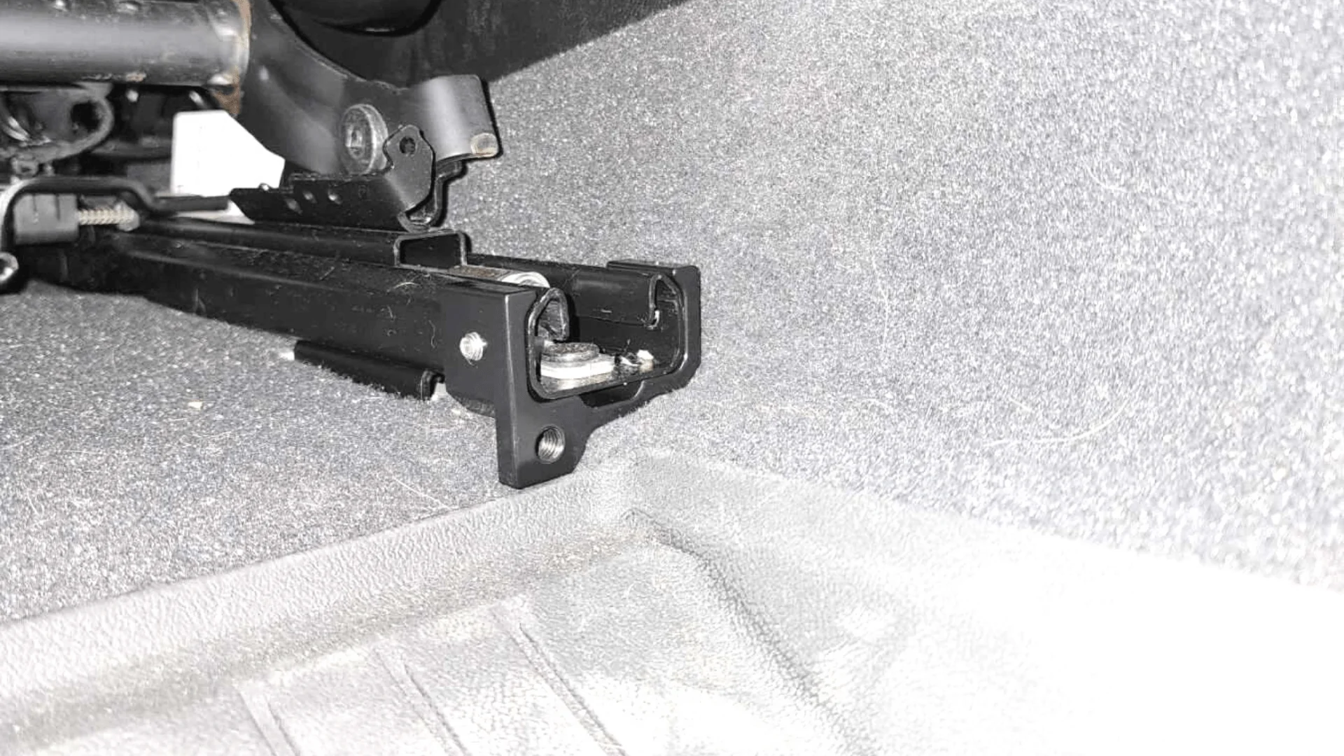 GM FRONT MULTI MOUNT PANEL (SUBURBAN, TAHOE, AND YUKON) - Image 5