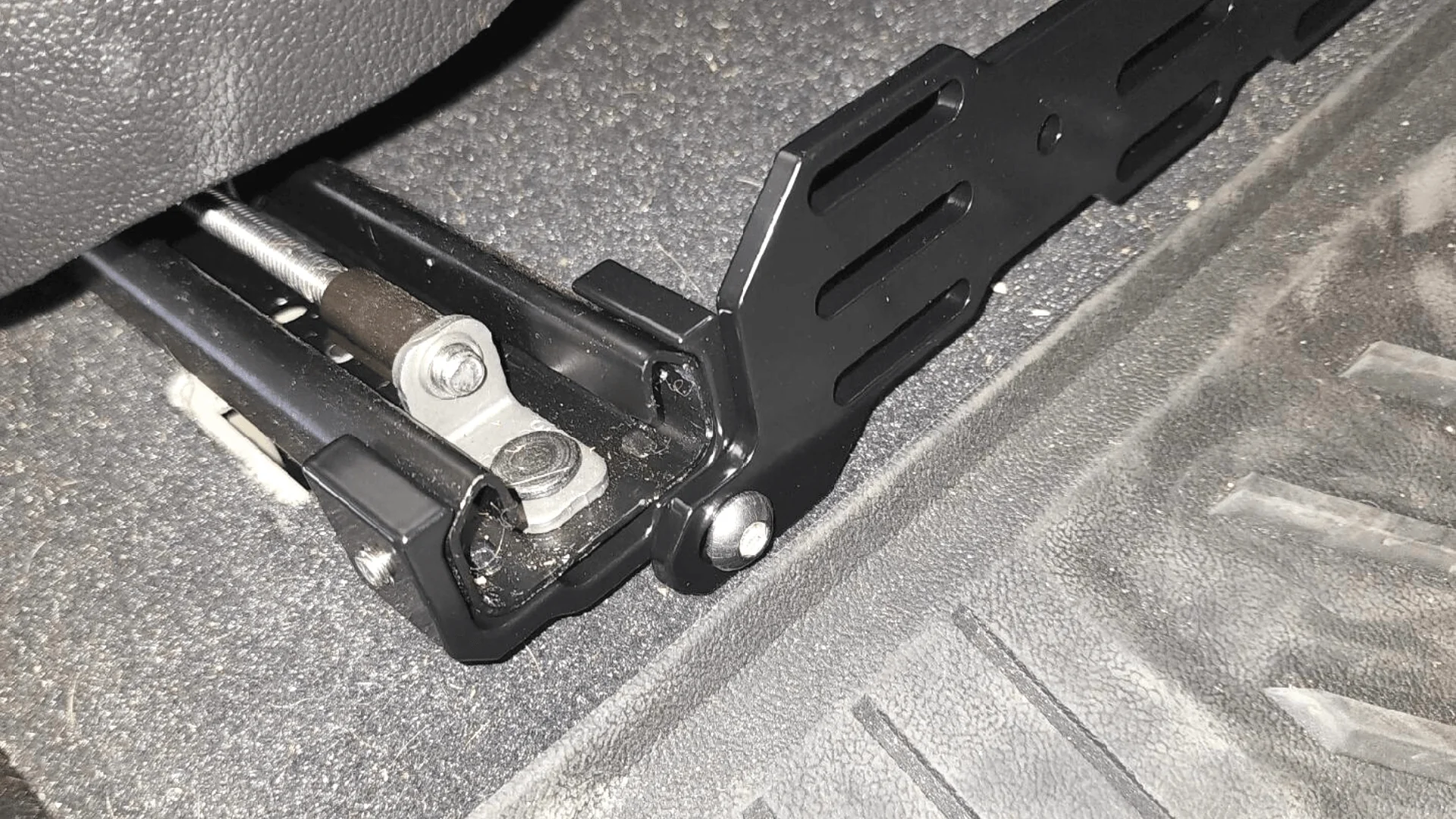 GM FRONT MULTI MOUNT PANEL (COLORADO AND CANYON) - Image 5