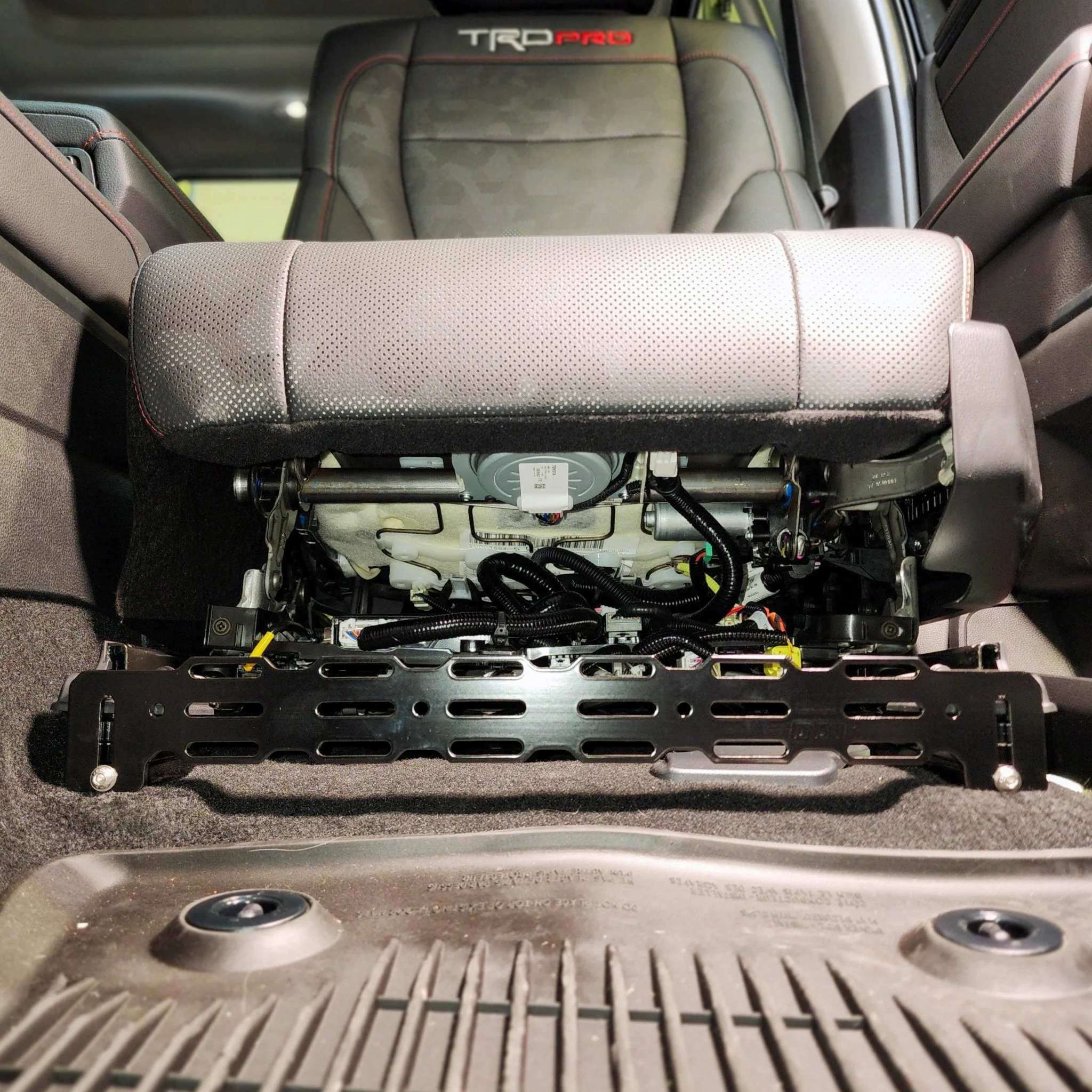 TOYOTA FRONT OR REAR MULTI MOUNT PANEL (TUNDRA AND SEQUOIA) - Image 3