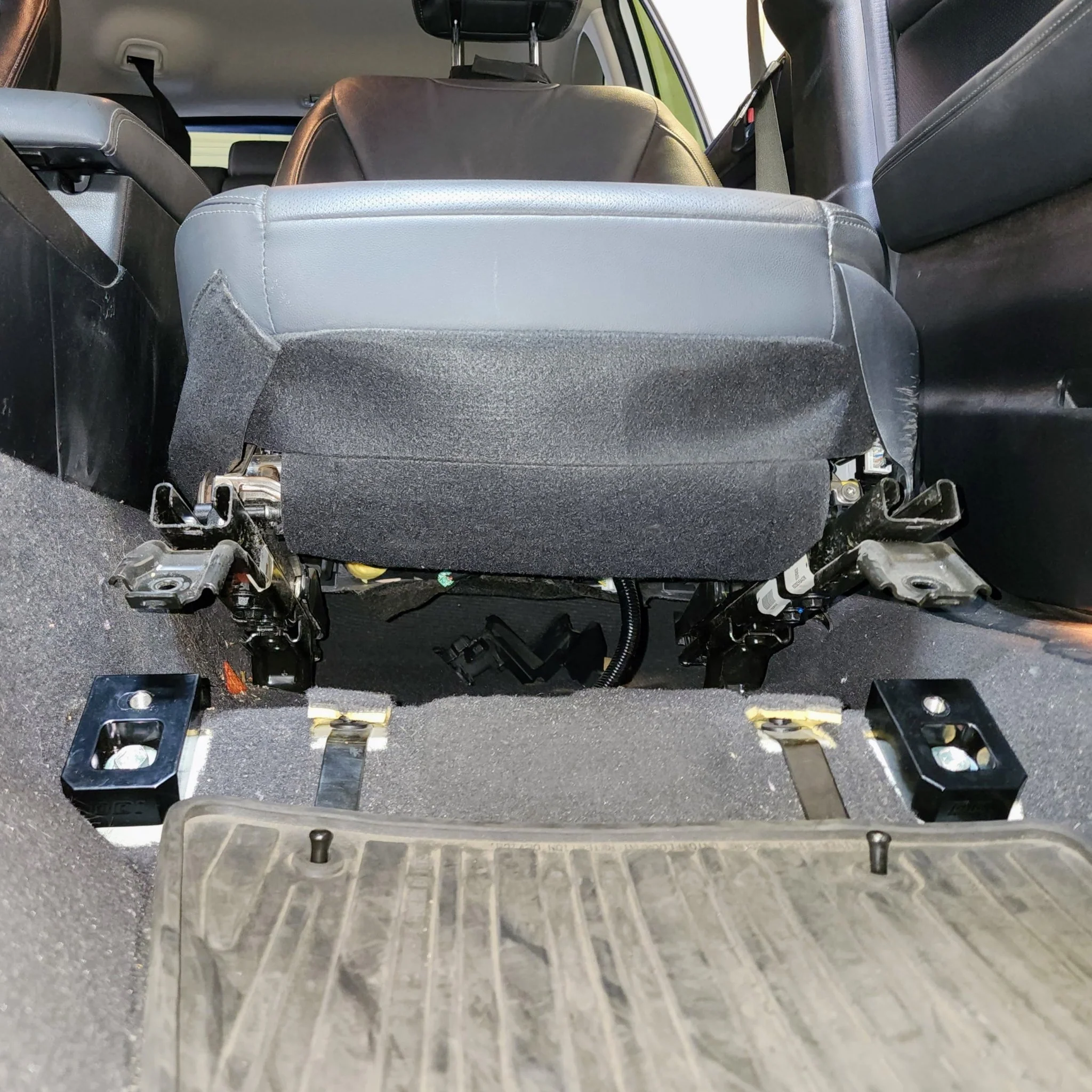 SUBARU FRONT SEAT JACKERS® (CROSSTREK, FORESTER, OUTBACK, IMPREZA, AND ASCENT+) - Image 5