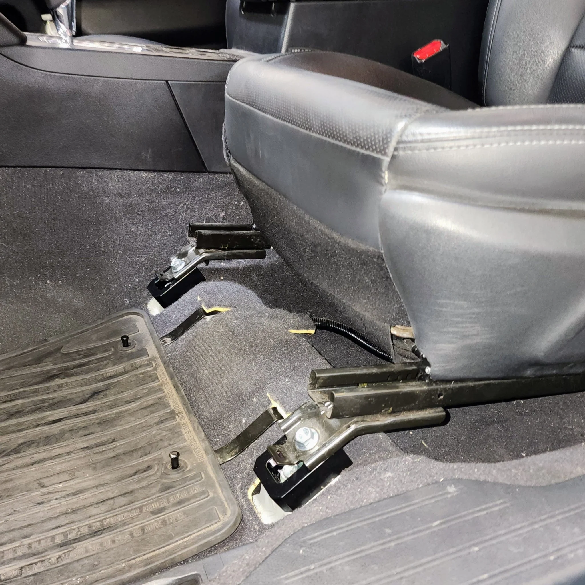 HONDA FRONT SEAT JACKERS® (RIDGELINE, PILOT, AND PASSPORT) - Image 7