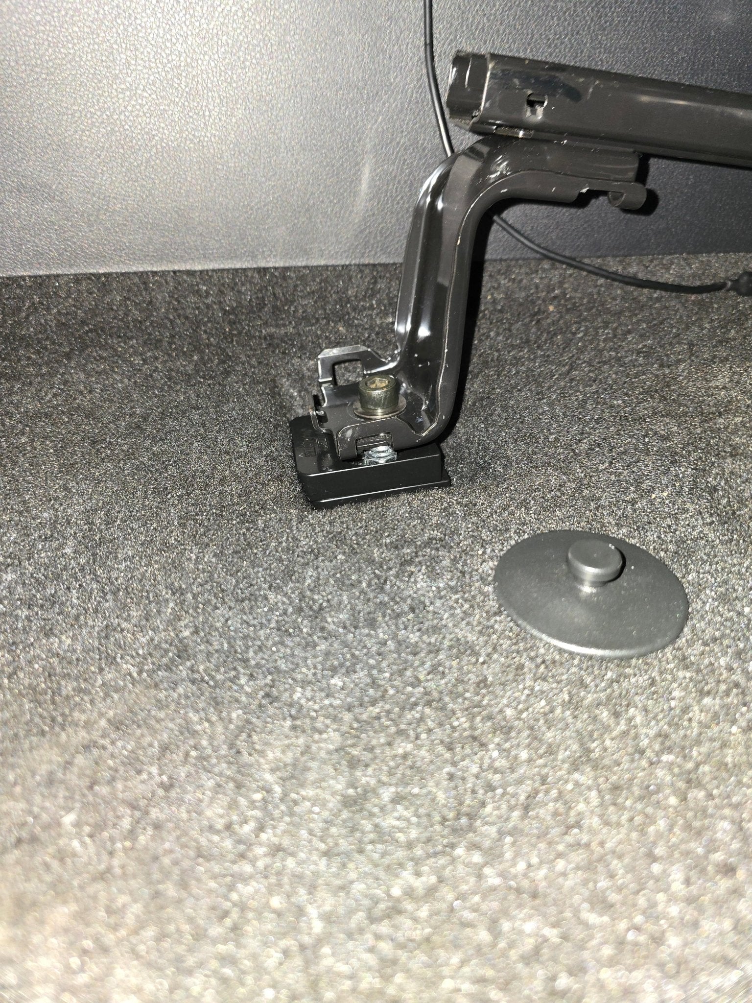 NISSAN FRONT SEAT JACKERS® (PATHFINDER) - Image 9