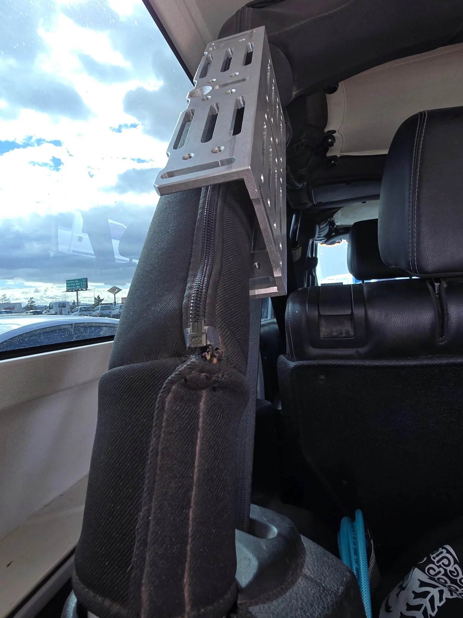 JEEP ROLL BAR TRIPLE MOLLE (WRANGLER JKU) - Image 7