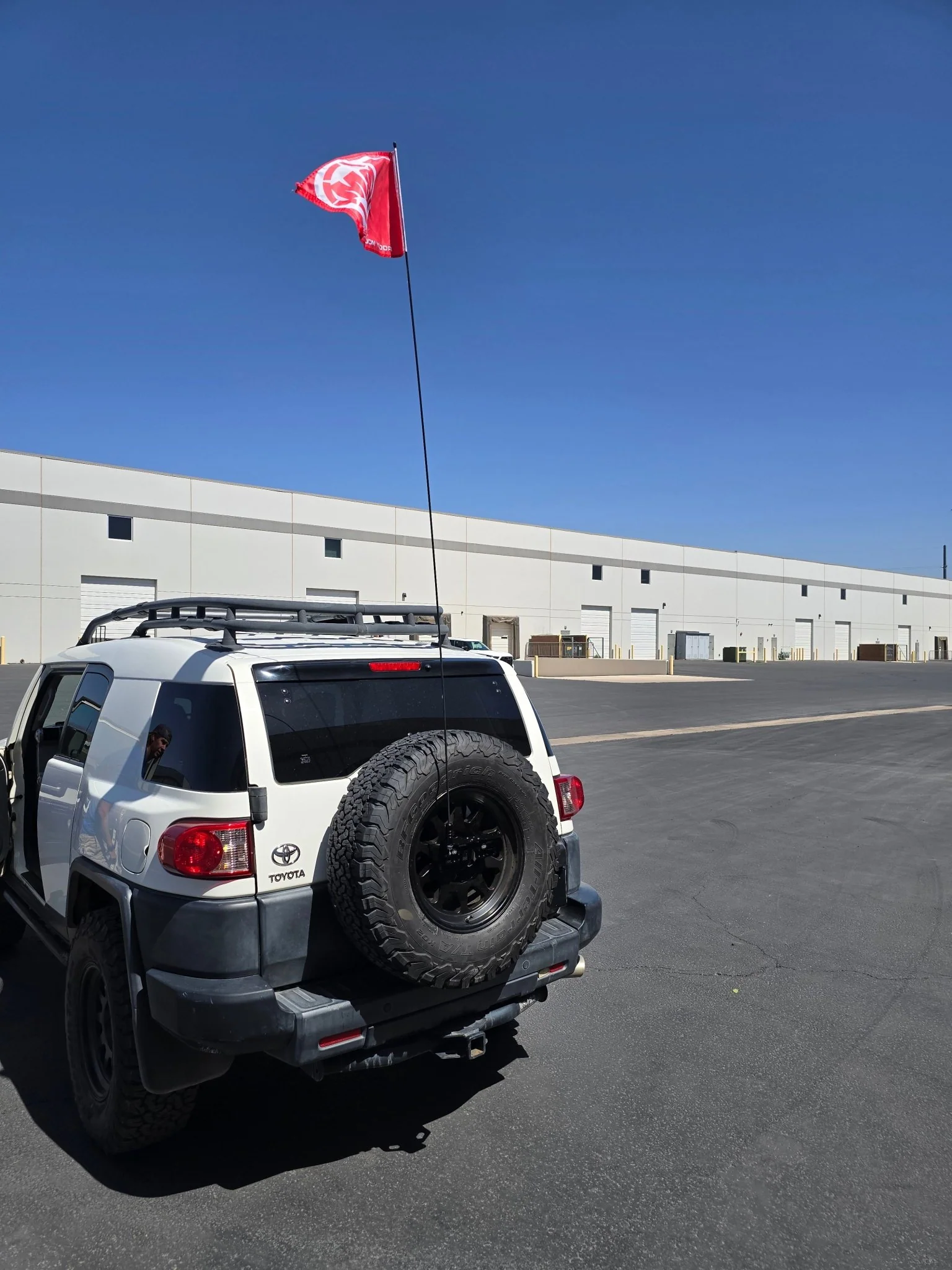 TOYOTA SPARE TIRE MOLLE (FJ CRUISER) - Image 3