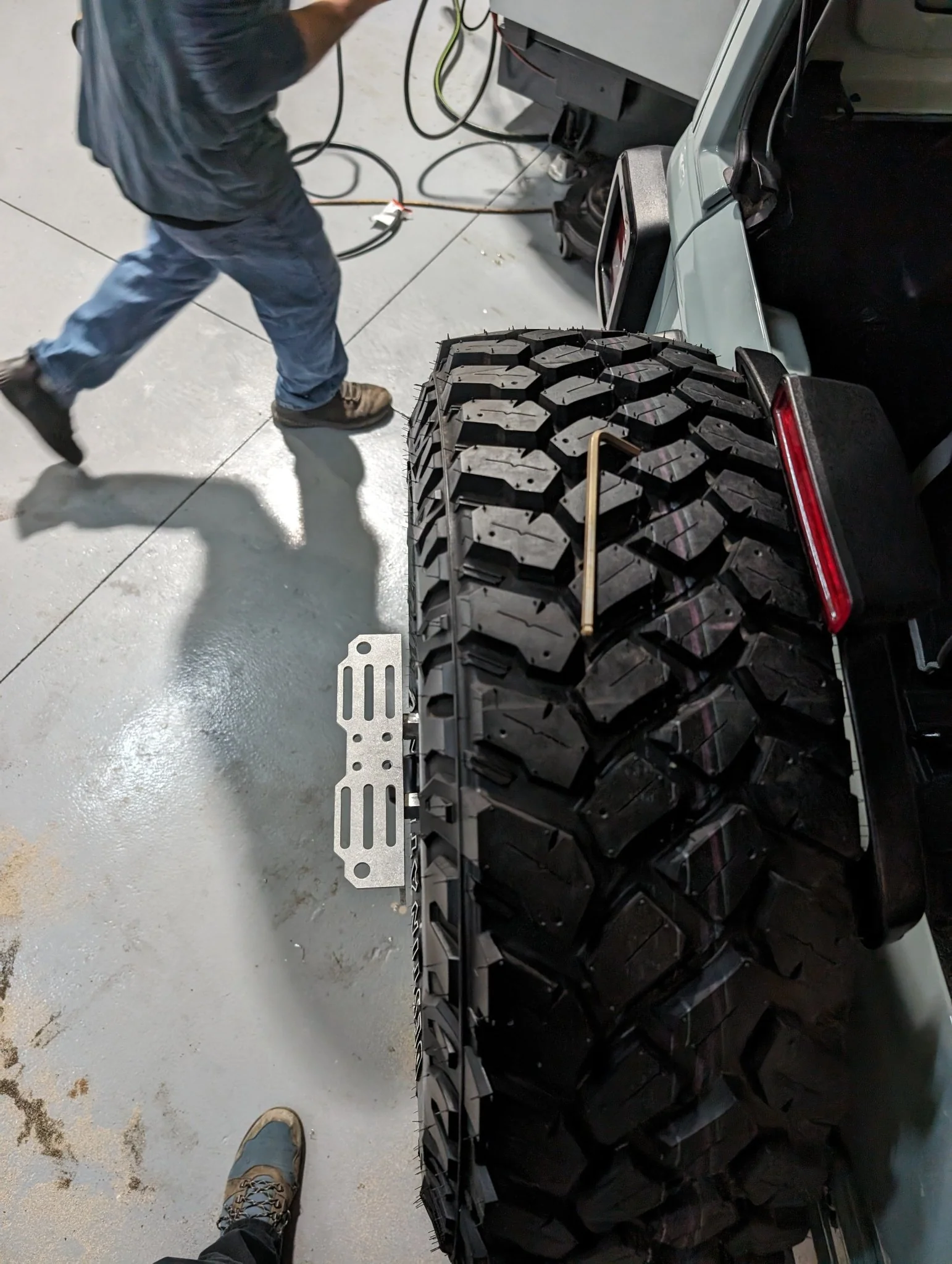 JEEP SPARE TIRE MOLLE (WRANGLER JL/JLU) - Image 5